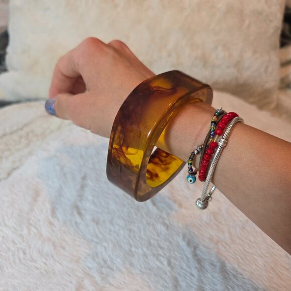 Vintage Lucite Acrylic Faux Honey Amber Tortoise Shell Bracelet Bangle Retro  En - Picture 1 of 12